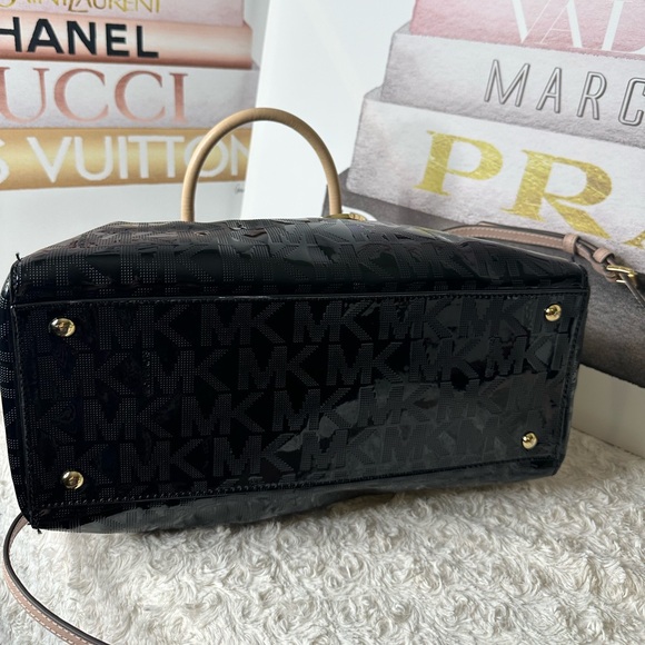 Michael Kors. Jet set - Picture 4 of 5